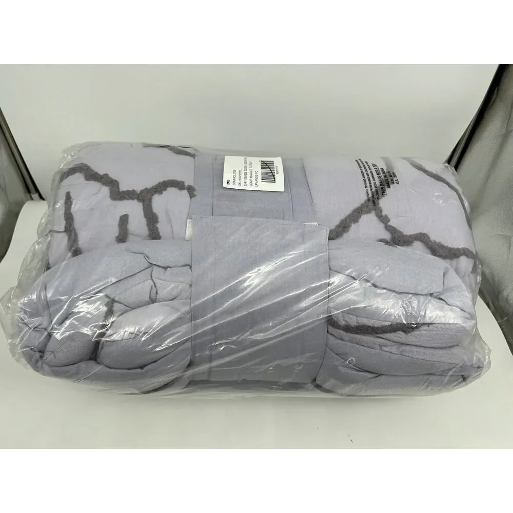 Urban Outfitters Margot Tufted Floral Comforter Lilac Full/Queen